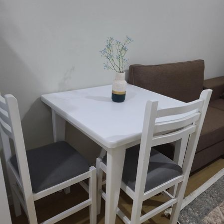 Home Inn Apartaments Тирана Экстерьер фото