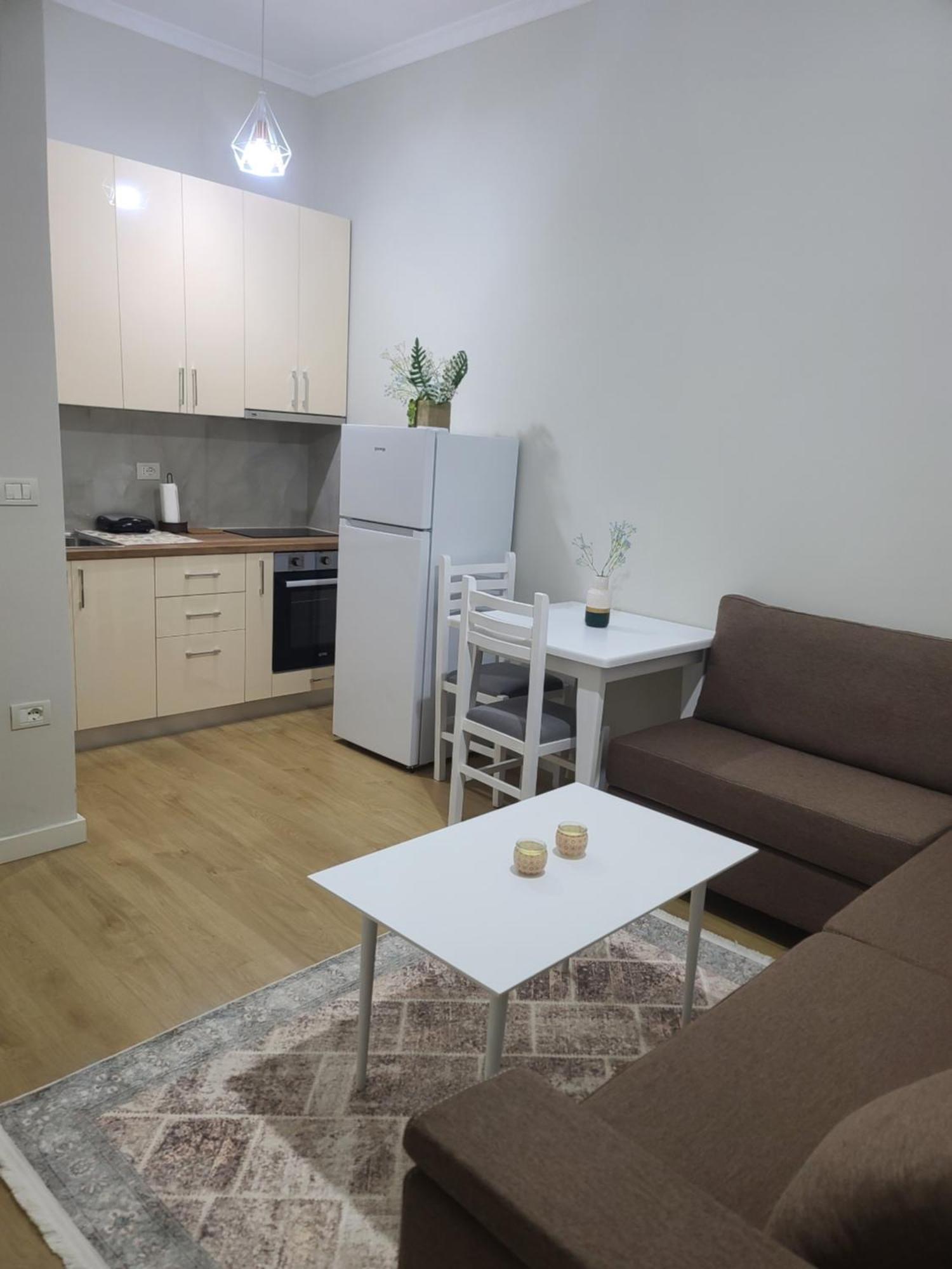 Home Inn Apartaments Тирана Экстерьер фото