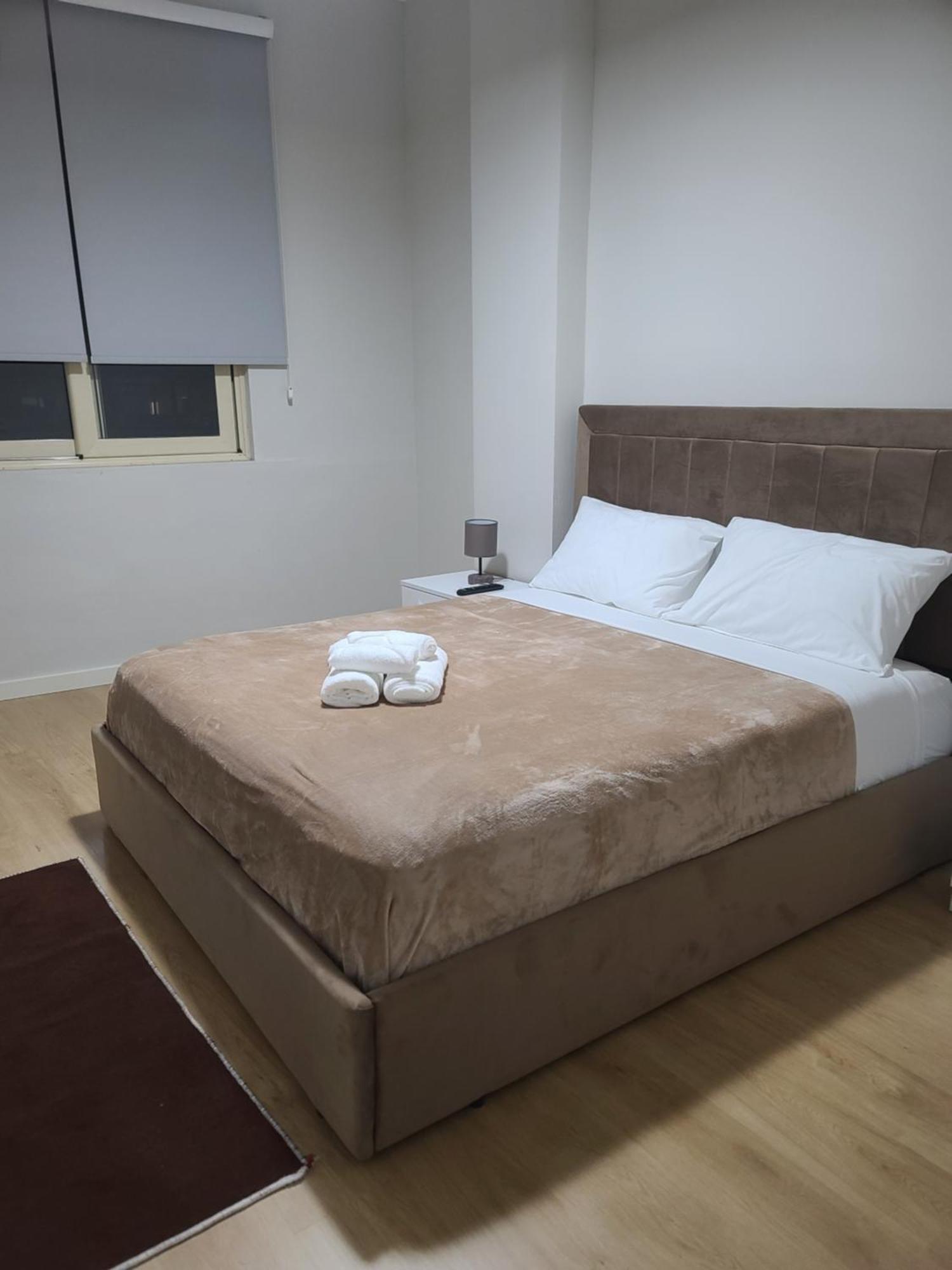 Home Inn Apartaments Тирана Экстерьер фото