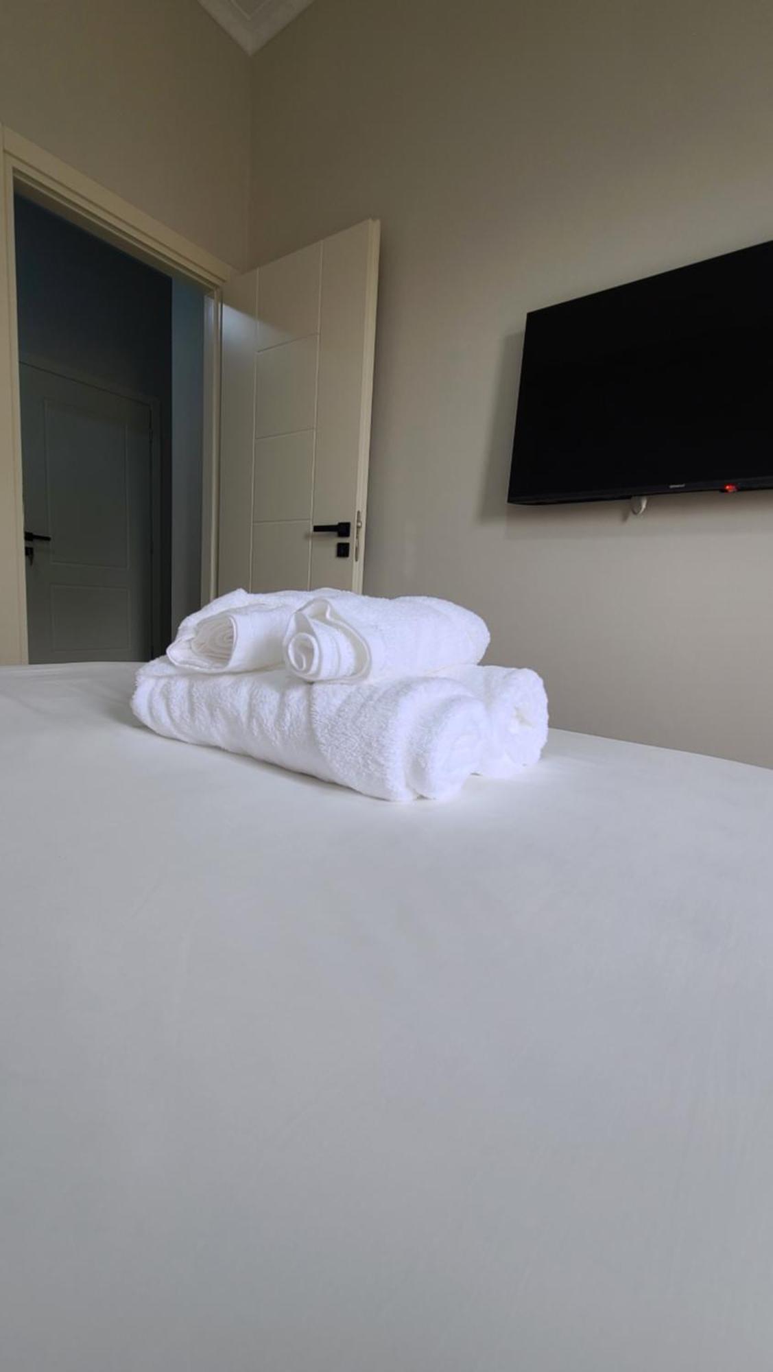 Home Inn Apartaments Тирана Экстерьер фото